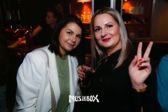 box011