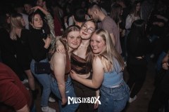 ax