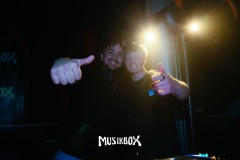 box056
