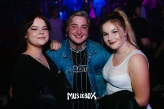 box002