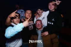 box046