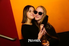 box049