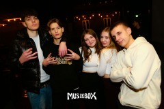 box099