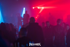 02-03-Box-16