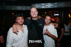 box002