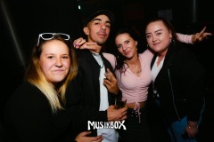 box004
