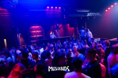 box043