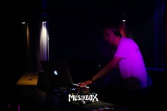 box055