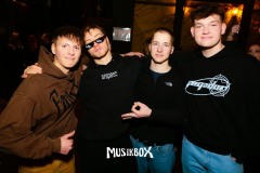 box048