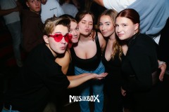 box084