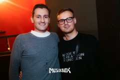 box044