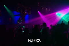 box054