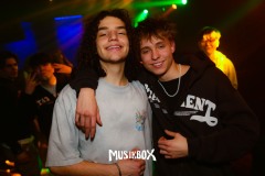 box081