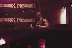 07-06-Box-04