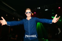 box005