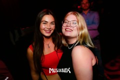 box049