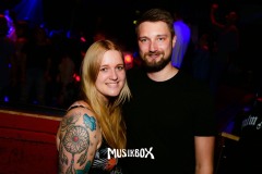box004