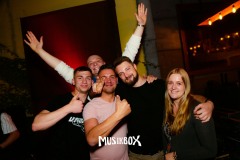 box019