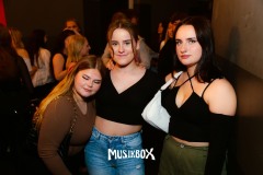 box023
