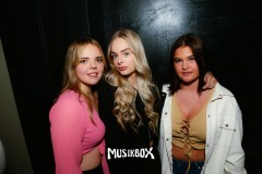 box048