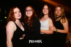box081