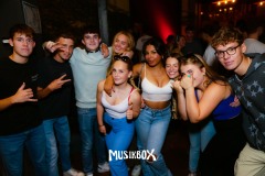 box016
