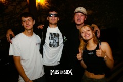 box019