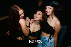 box028