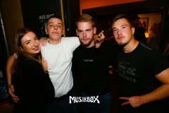 box049