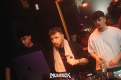 JN3Jazf6