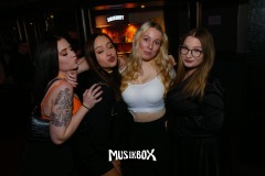box002