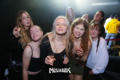 box011