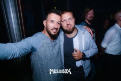 box076