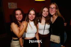 box093