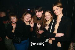 box002