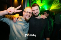 box011