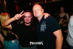 box016