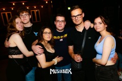 box049