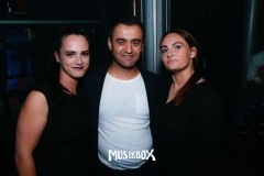 box009