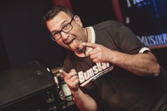 UsHVCVT8