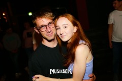 box016