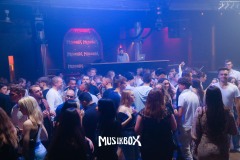 box077