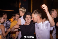 DSC025