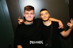 box015