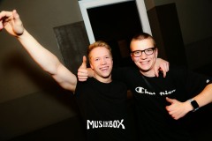 box023