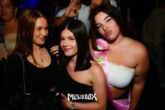 box056