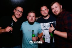 box121