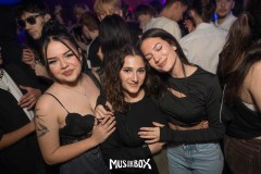 12-16-Box-018