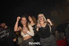 12-16-Box-068