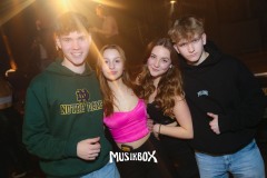 box025